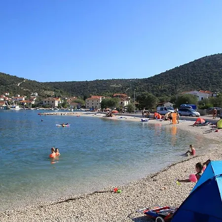 Prázdninový dům Family Friendly House With A Swimming Pool Vinisce, Trogir - 14858